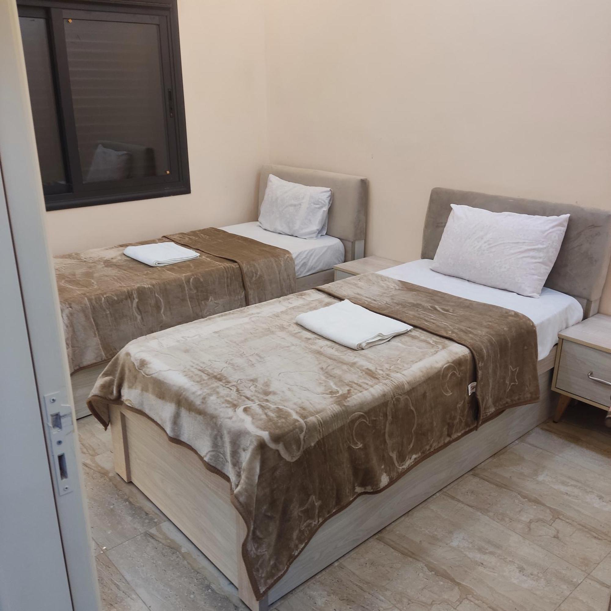 Lotus Housing For Furnished Apartments Джараш Экстерьер фото