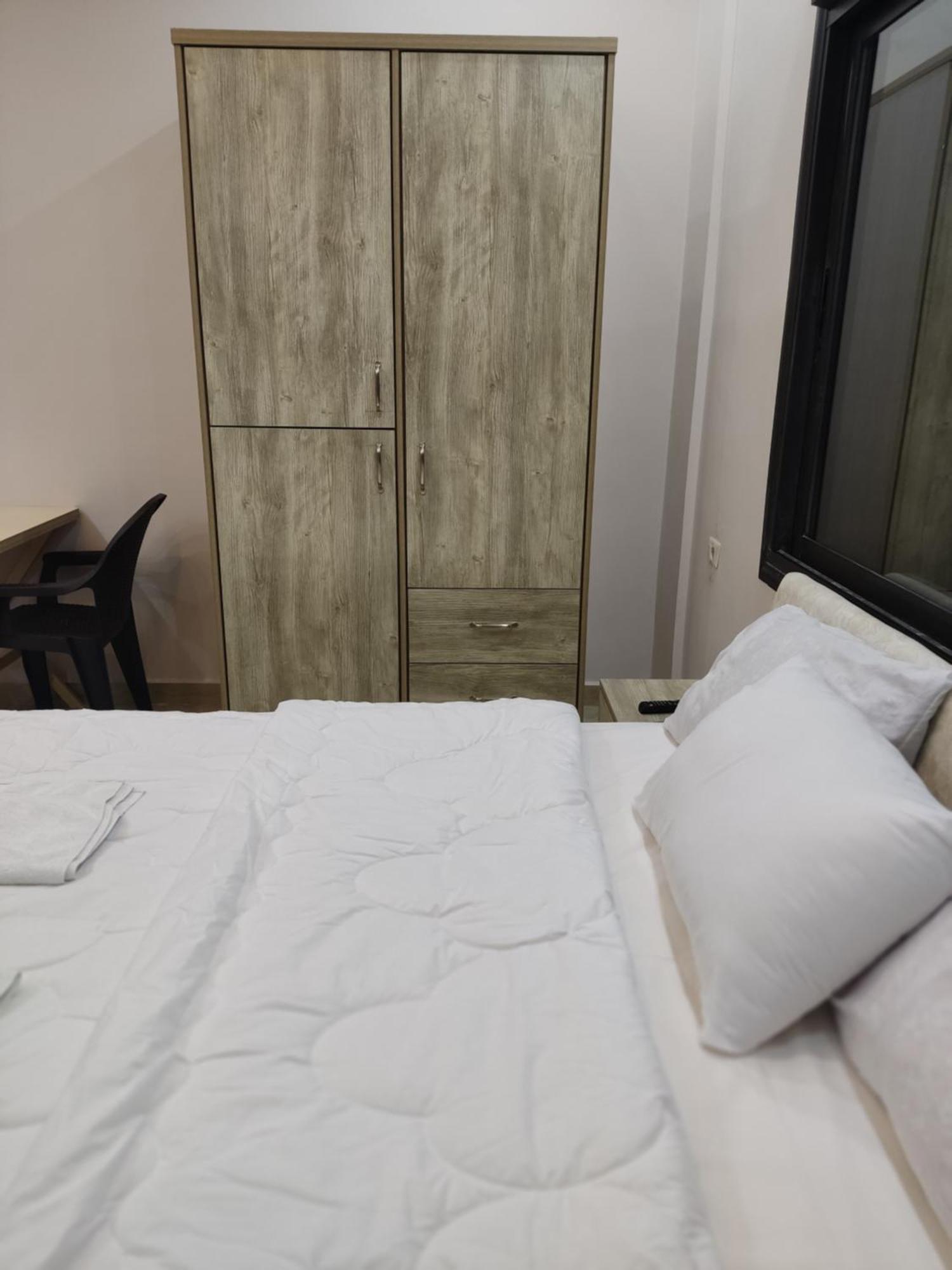 Lotus Housing For Furnished Apartments Джараш Номер фото